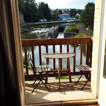 Tranquillité Bed & Breakfast 2*